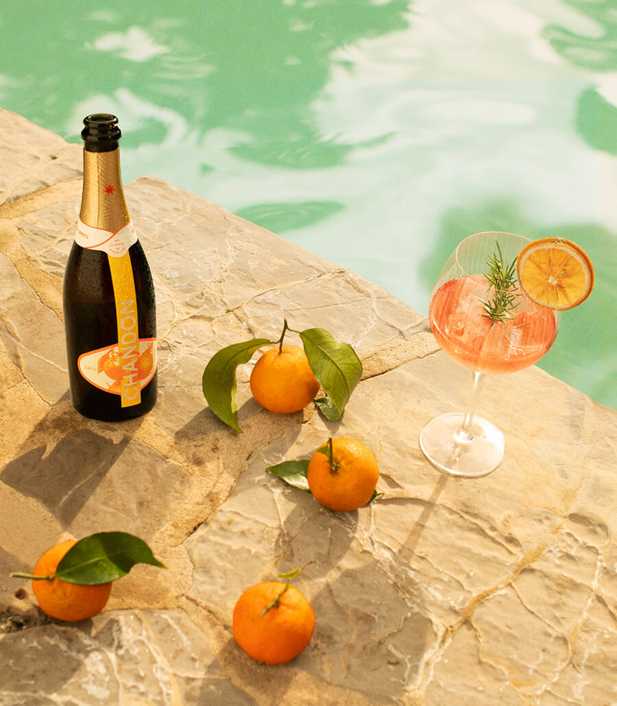 POOLSIDE APÉRITIF